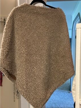 Fleece poncho one size